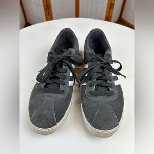 Classic Adidas Low Top Sneakers - Women's 7.5
